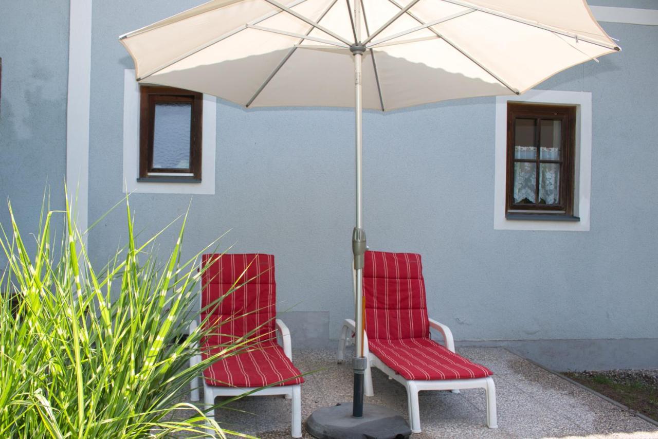 Malerisches Bauernhaus Lieserhofen Exteriör bild